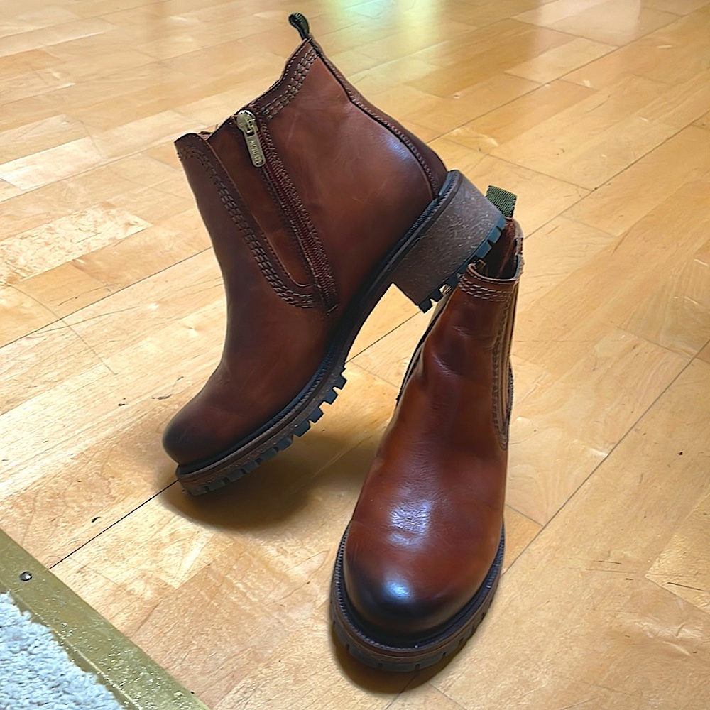PIKOLINOS leather ankle boots with zipper - caramel color - size 38 - like new!